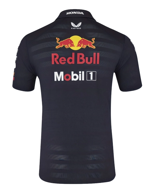 поло Red Bull Racing, вид сзади